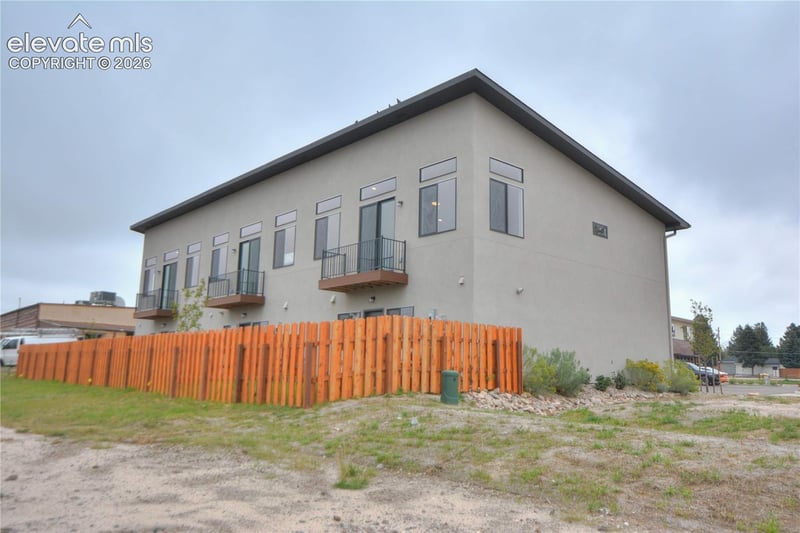 241 Front St #101, Monument, CO 80132