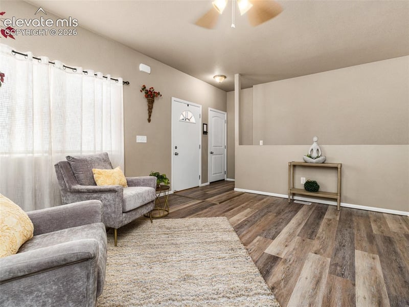 2413 Cruz Ct, Pueblo, CO 81003