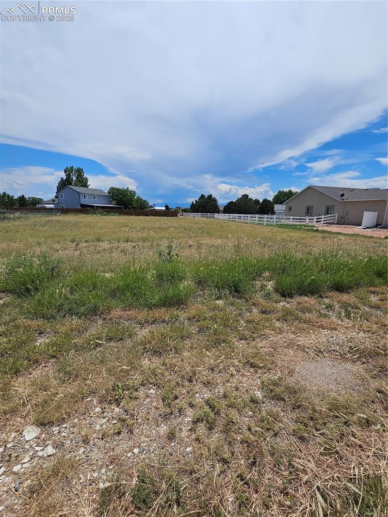 242 W Calle De Camelia NA, Pueblo, CO 81007