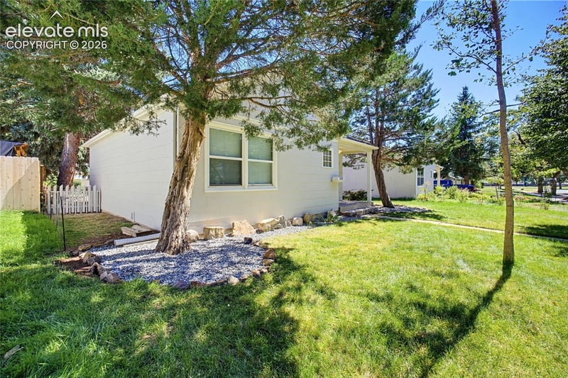 2427 N Royer St, Colorado Springs, CO 80907