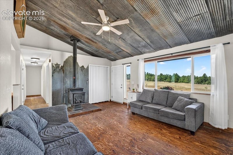 24396 Emerald Trl, Deer Trail, CO 80105