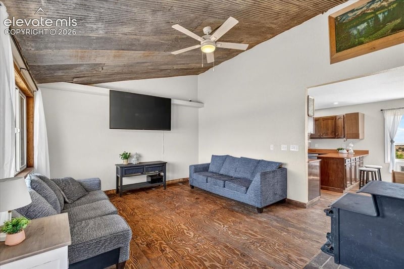 24396 Emerald Trl, Deer Trail, CO 80105