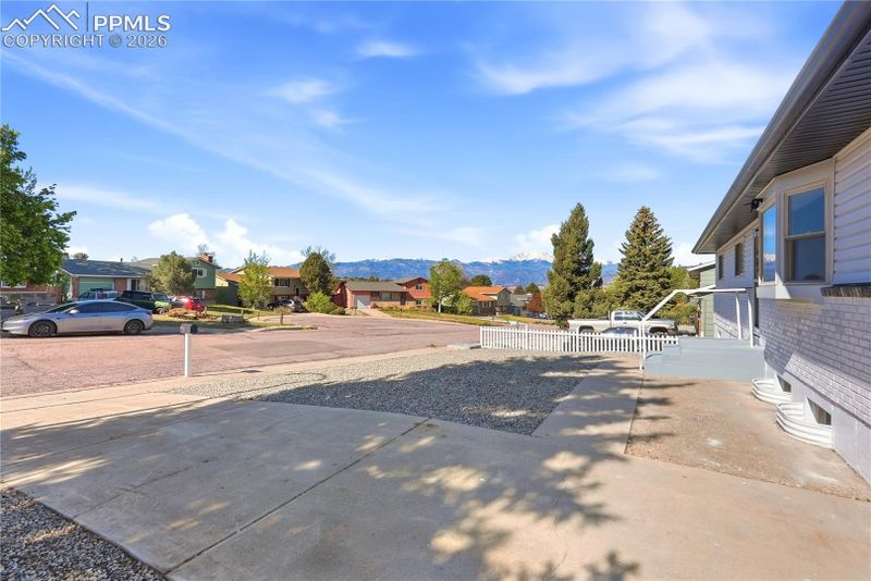 2450 Telemark Ct, Colorado Springs, CO 80918