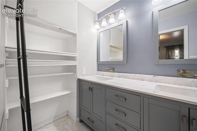 25 Fordham Cir, Pueblo, CO 81005