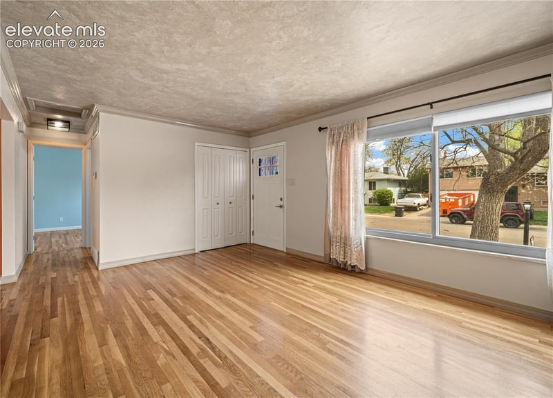 25 Fordham Cir, Pueblo, CO 81005