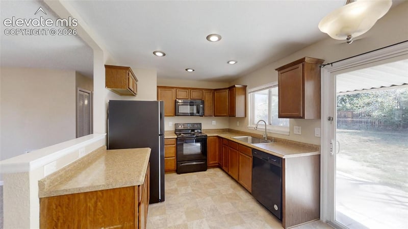 2505 Gina Dr, Colorado Springs, CO 80916