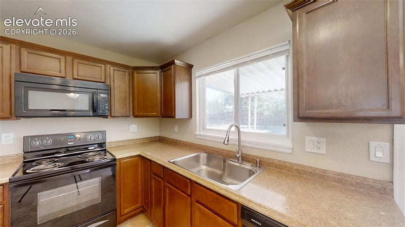 2505 Gina Dr, Colorado Springs, CO 80916