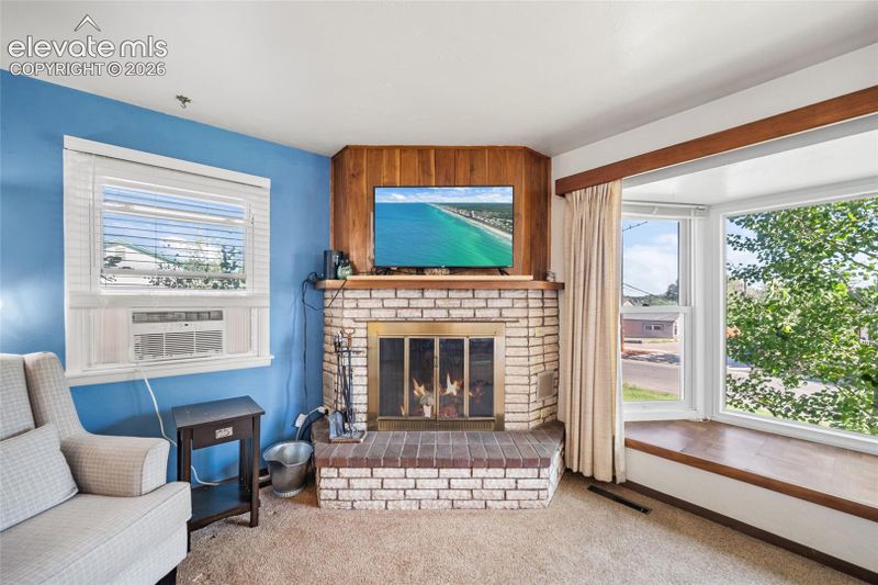 2515 E San Miguel St, Colorado Springs, CO 80909