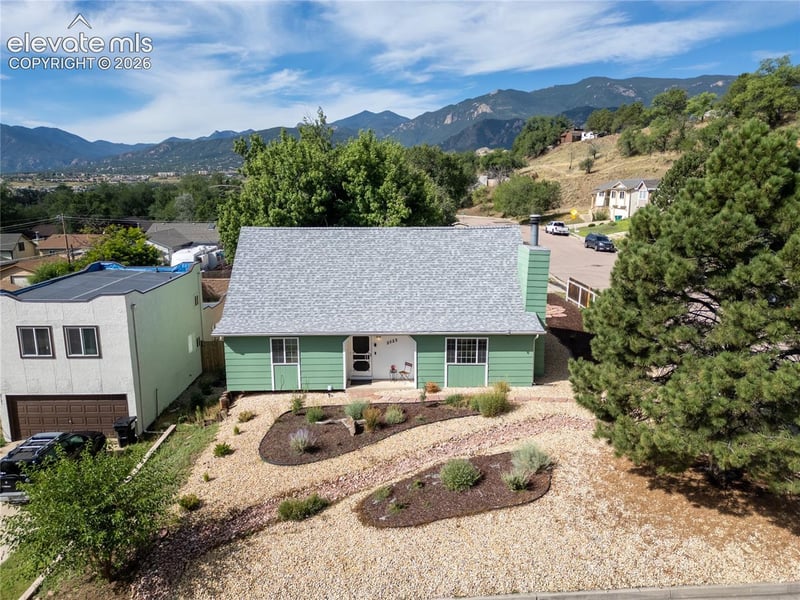 2523 W Monument St, Colorado Springs, CO 80904