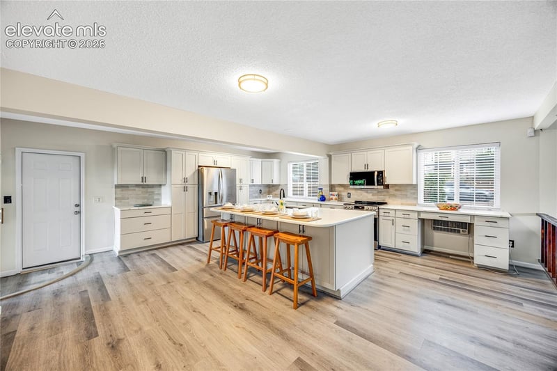 2523 W Monument St, Colorado Springs, CO 80904