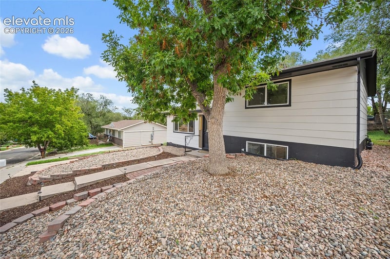 2537 Camelot Ct, Colorado Springs, CO 80904