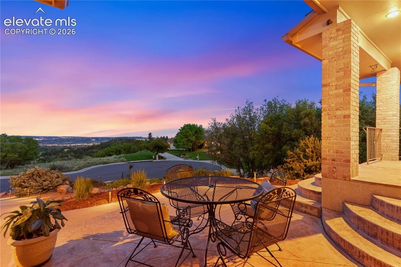 2550 Oak Hills Dr, Colorado Springs, CO 80919