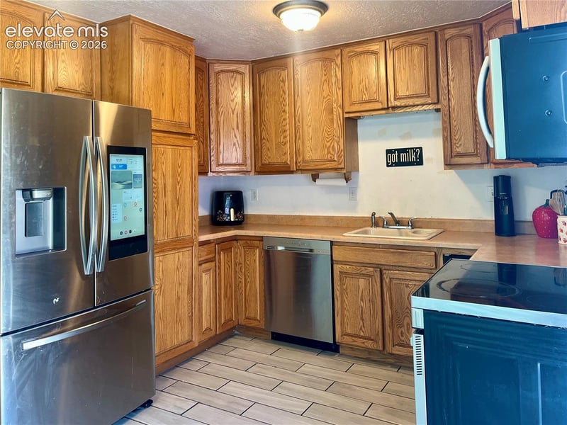 2590 Faulkner Dr, Colorado Springs, CO 80916