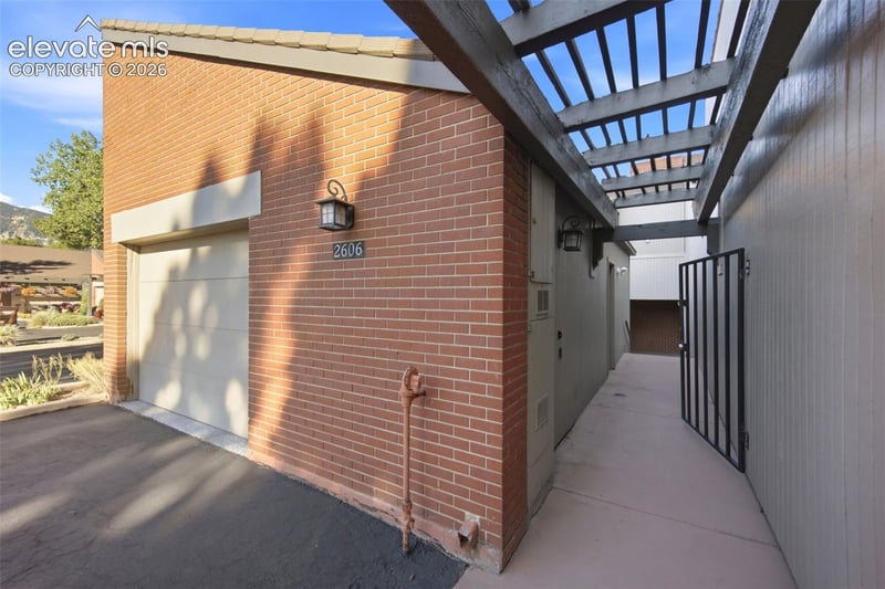2606 Spring Grove Ter, Colorado Springs, CO 80906