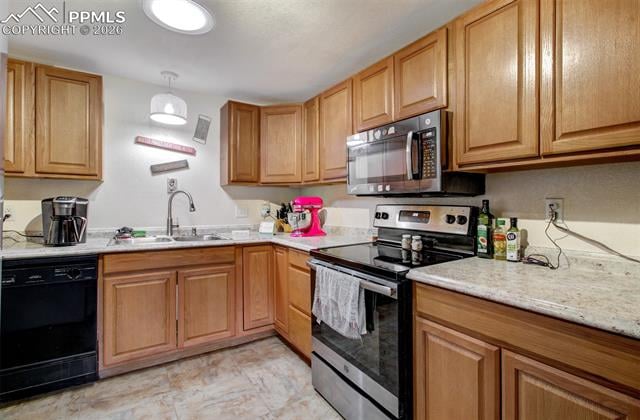 2615 Lambert Ave, Pueblo, CO 81003