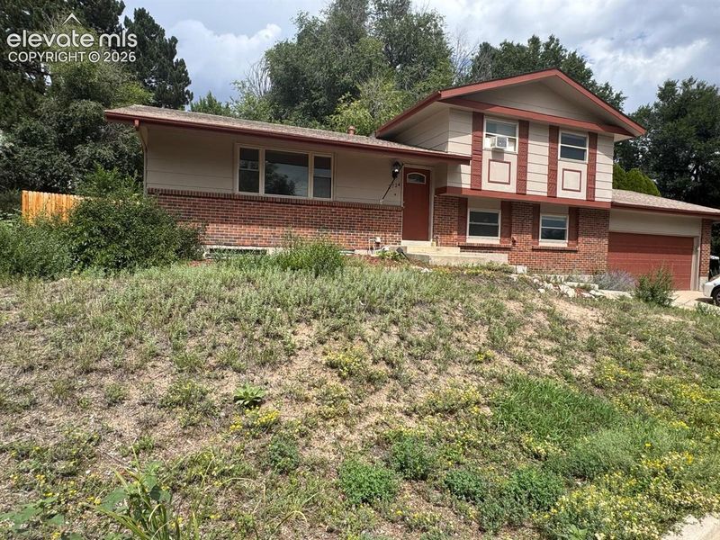 2724 Penacho Cir, Colorado Springs, CO 80917