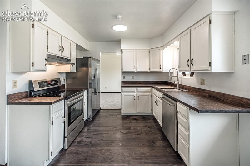 2725 Lavarie Dr, Colorado Springs, CO 80917