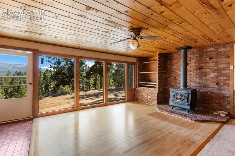 274 Pinecrest Rd, Woodland Park, CO 80863