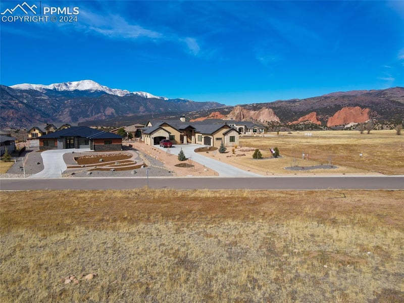 2781 Cathedral Sky Vw, Colorado Springs, CO 80904