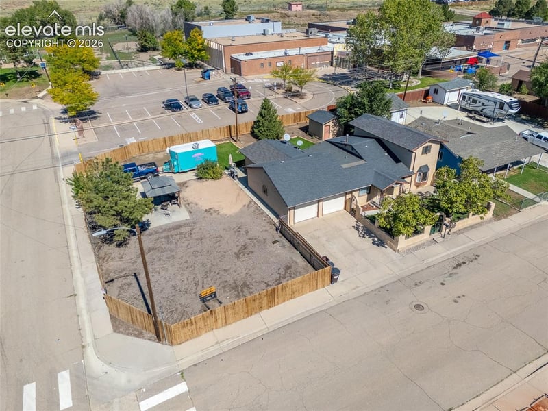 2803 E 16th St, Pueblo, CO 81001