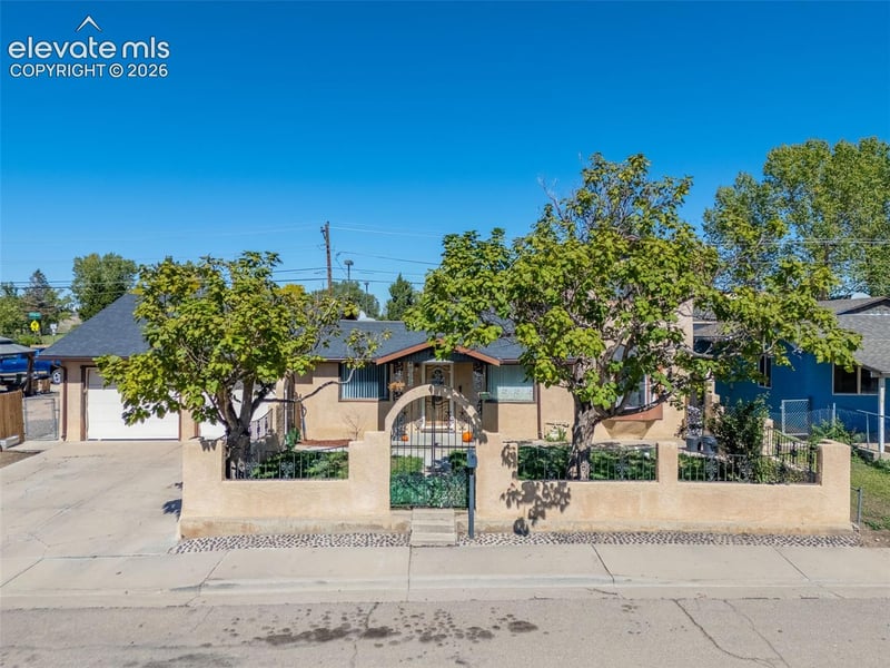 2803 E 16th St, Pueblo, CO 81001