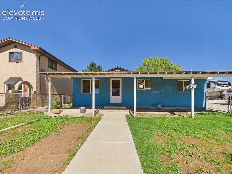 2805 E 16th St, Pueblo, CO 81001