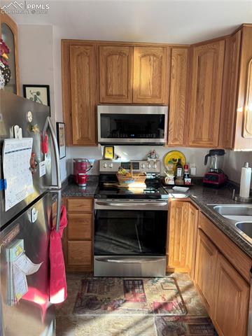 2815 Gomer Ave, Colorado Springs, CO 80910