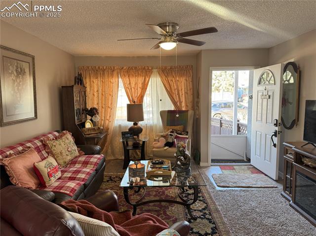 2815 Gomer Ave, Colorado Springs, CO 80910