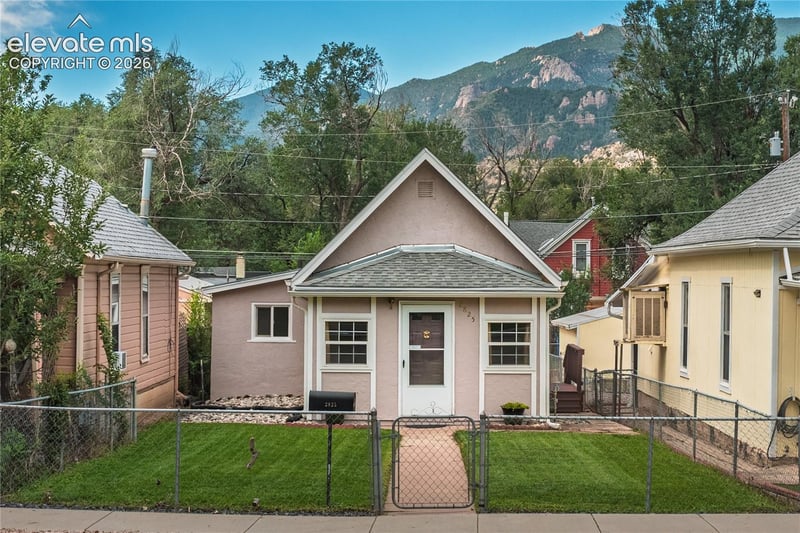 2825 W Bijou St, Colorado Springs, CO 80904