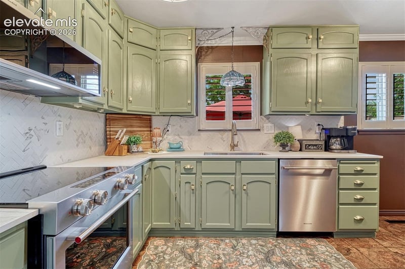 2830 N Institute St, Colorado Springs, CO 80907
