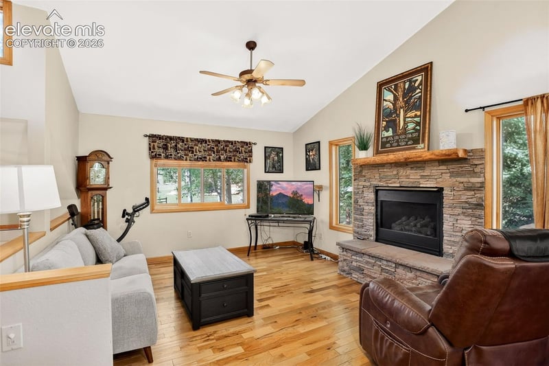 2873 Sunnywood Ave, Woodland Park, CO 80863
