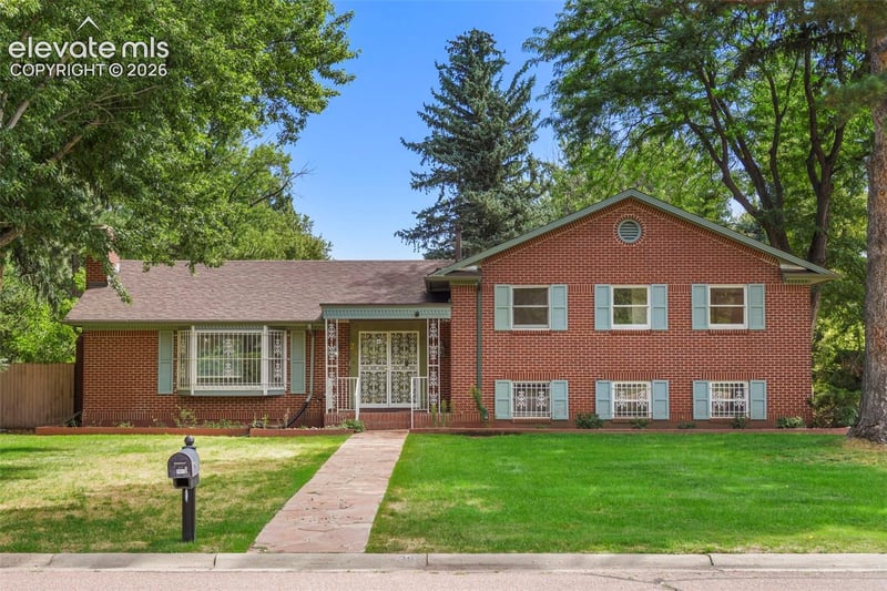 29 Briarwood Pl, Colorado Springs, CO 80906