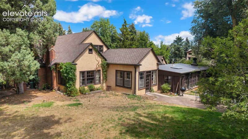 29 Cheyenne Mountain Blvd, Colorado Springs, CO 80906