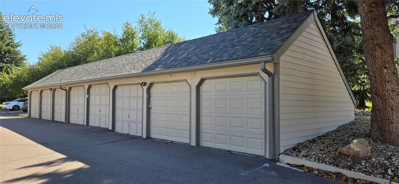 290 Cobblestone Dr, Colorado Springs, CO 80906