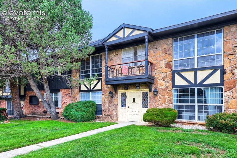 2902 Airport Rd #107, Colorado Springs, CO 80910