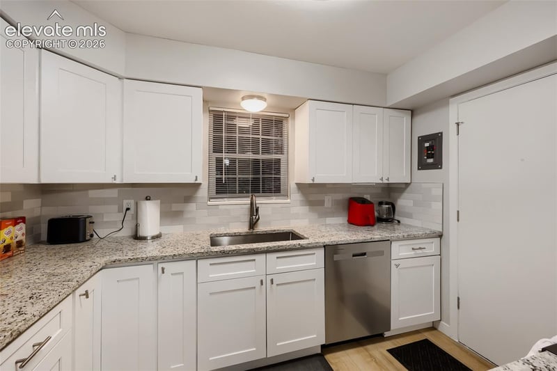 2902 Airport Rd #107, Colorado Springs, CO 80910