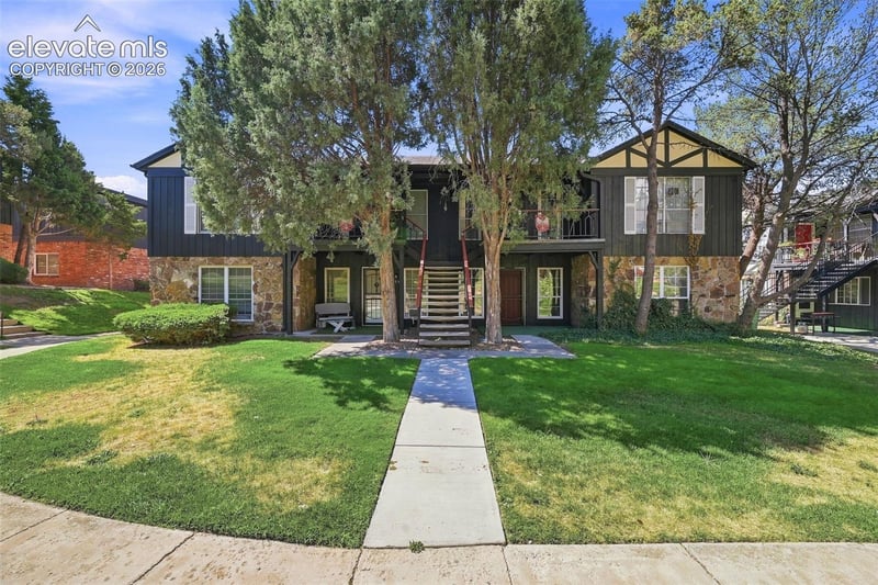 2902 Airport Rd #122, Colorado Springs, CO 80910