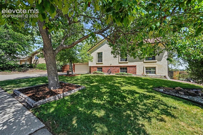 2910 Mirage Dr, Colorado Springs, CO 80920