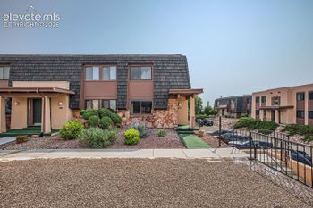 2913 Mesa Rd #A, Colorado Springs, CO 80904