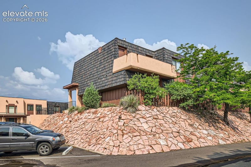 2913 Mesa Rd #A, Colorado Springs, CO 80904