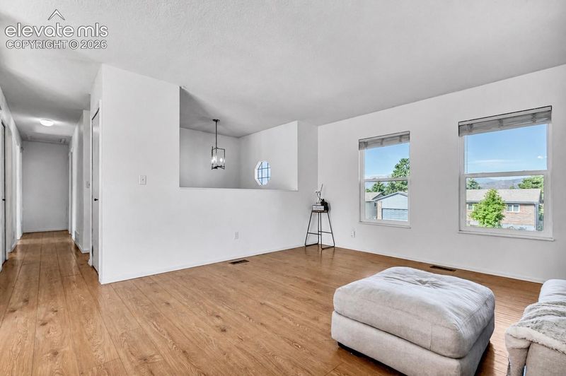 2965 Maroon Bells Ave, Colorado Springs, CO 80918