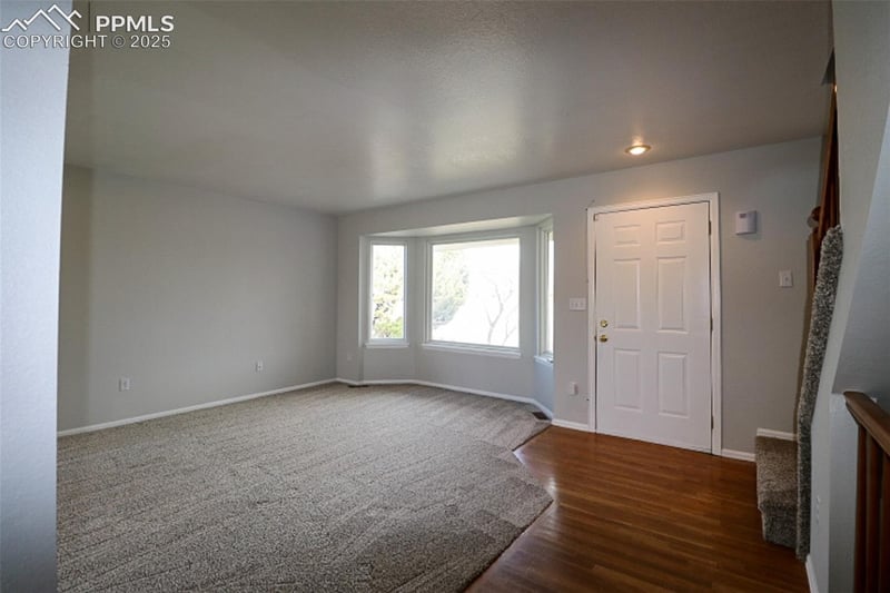 30 Bellita Dr, Pueblo, CO 81001
