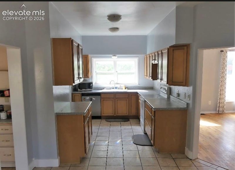 3002 W Pikes Peak Ave, Colorado Springs, CO 80904