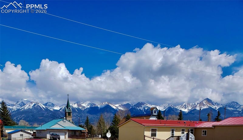 302 S 5th St, Westcliffe, CO 81252