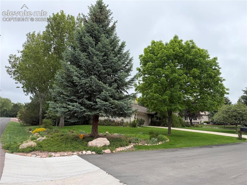 3020 Rockbrook Ln, Colorado Springs, CO 80904