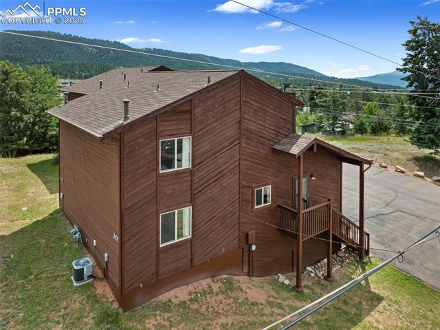 303 E Lake Ave, Woodland Park, CO 80863