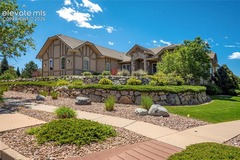 3031 Promontory Peak Dr, Colorado Springs, CO 80920
