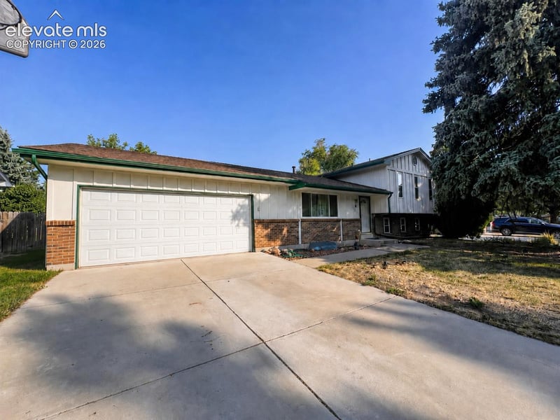 3035 W Whileaway Cir, Colorado Springs, CO 80917
