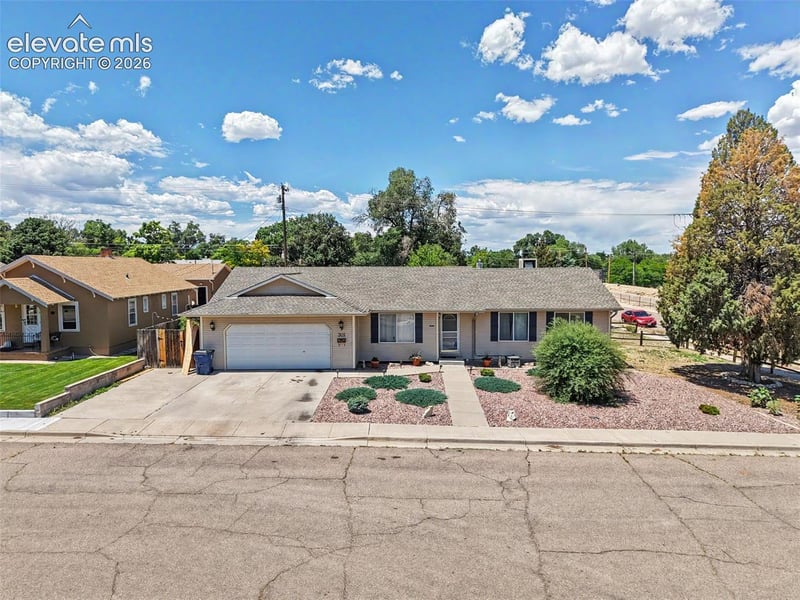 305 Alma Ave, Pueblo, CO 81004