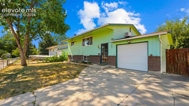 3114 Mission St, Colorado Springs, CO 80909
